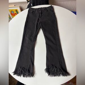 Black Frayed Hem Women Jeans